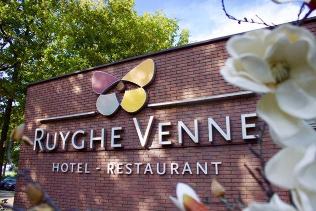 Hotel-Restaurant Ruyghe Venne Westerbork Esterno foto